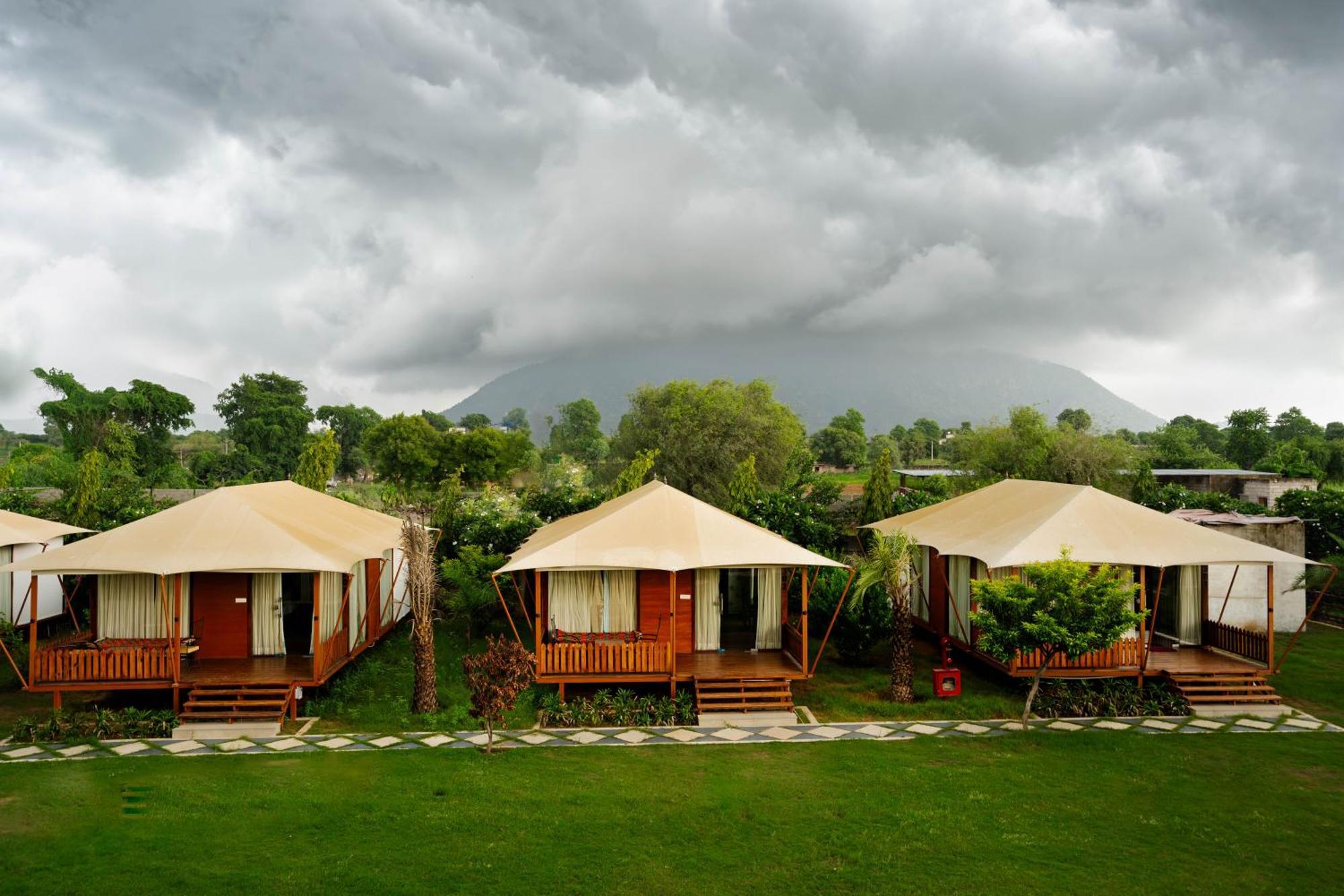 La Nature Hotels & Resorts Sikar Exterior photo